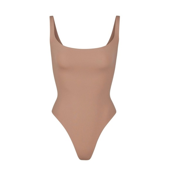 SKIMS FITS EVERYBODY SQUARE NECK BODYSUIT - Picture 3 of 7
